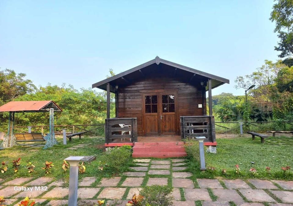 Family Cottage | 1 bedroom, desk