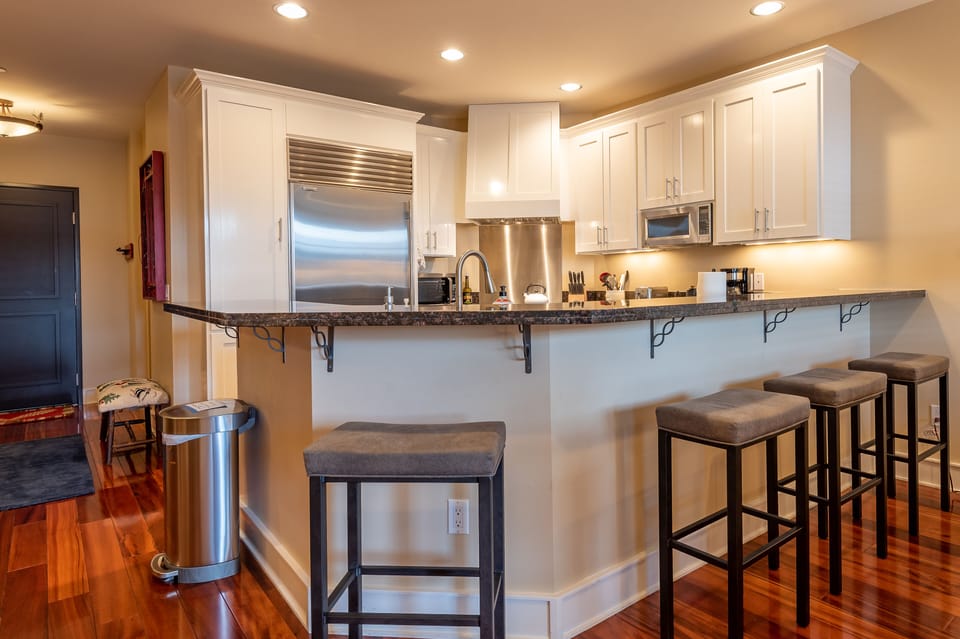 Kitchen/Bar