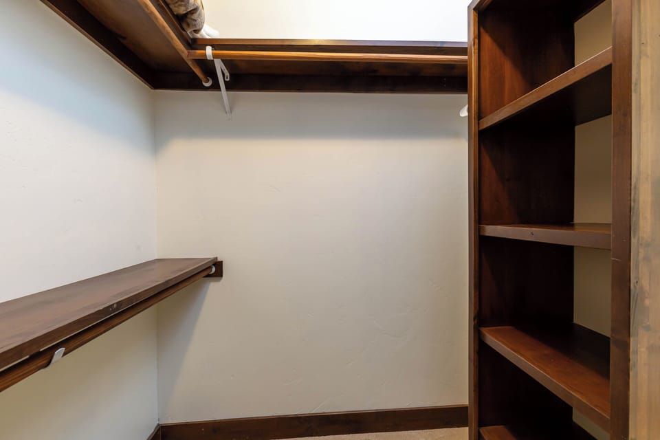 Ensuite King Bedroom - Main Level
