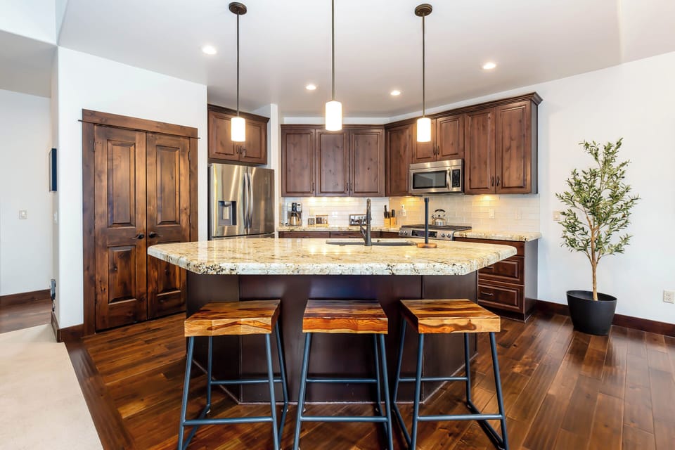 Kitchen - Main Level