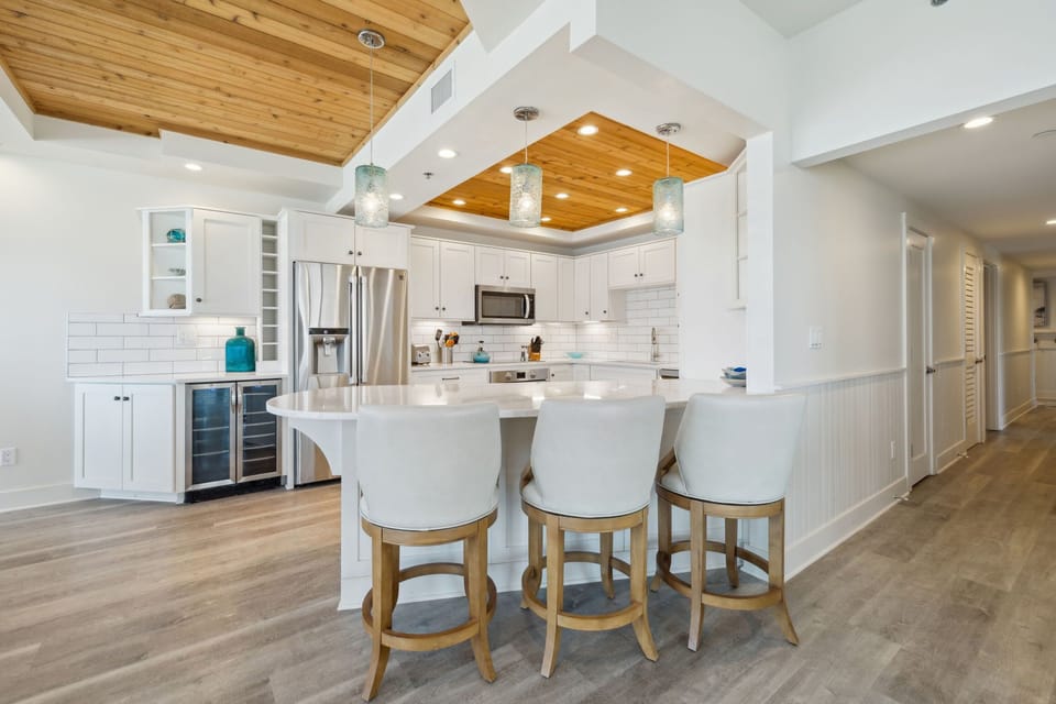 Fully Equipped Chef's Kitchen with Bar Seating for 3!