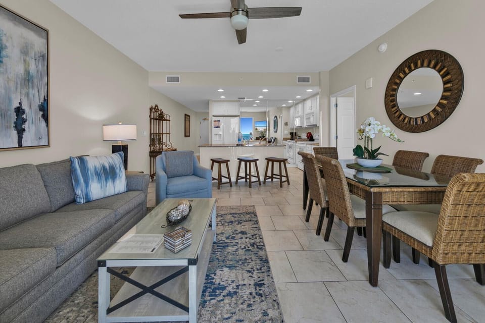 Living room to kitchen