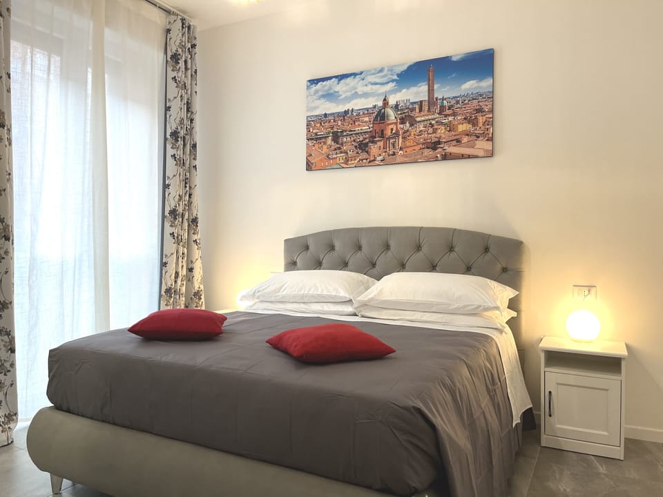 Executive Apartment, 1 Bedroom, Non Smoking, Kitchen | 1 bedroom, premium bedding, down comforters, pillowtop beds