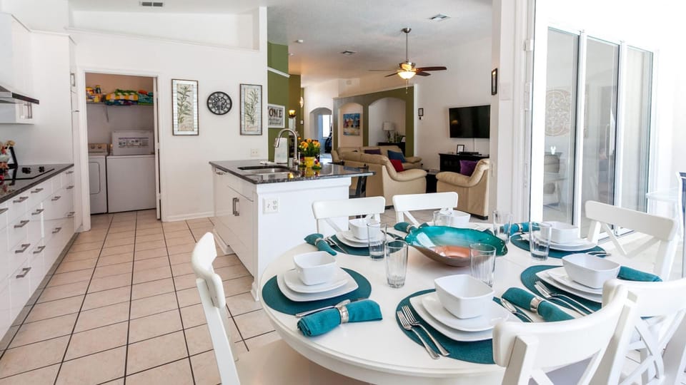 Breakfast nook
