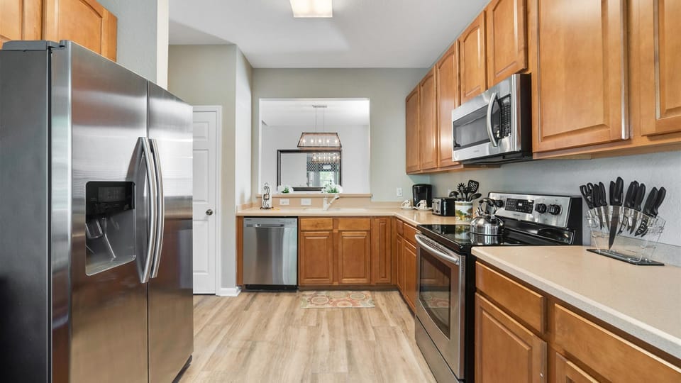 Fully stocked kitchen