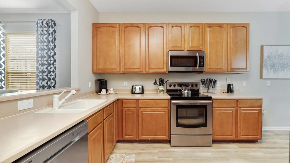 Fully stocked kitchen