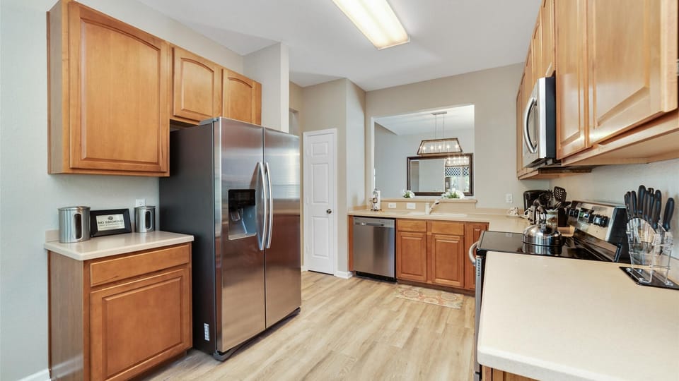 Fully stocked kitchen