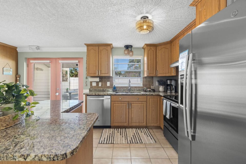 Fully stocked kitchen.