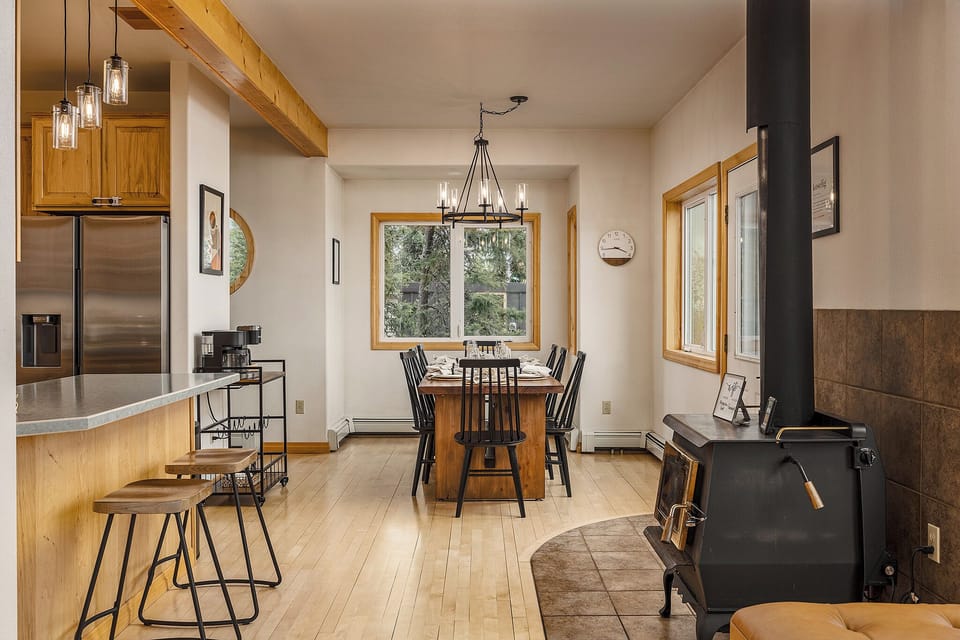 Dining room/ kitchen area.