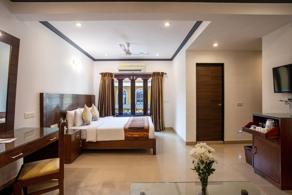 Minibar, in-room safe, desk, blackout drapes