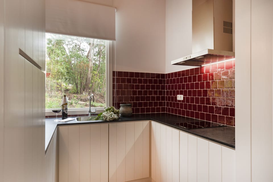 Mini-fridge, microwave, electric kettle, toaster oven