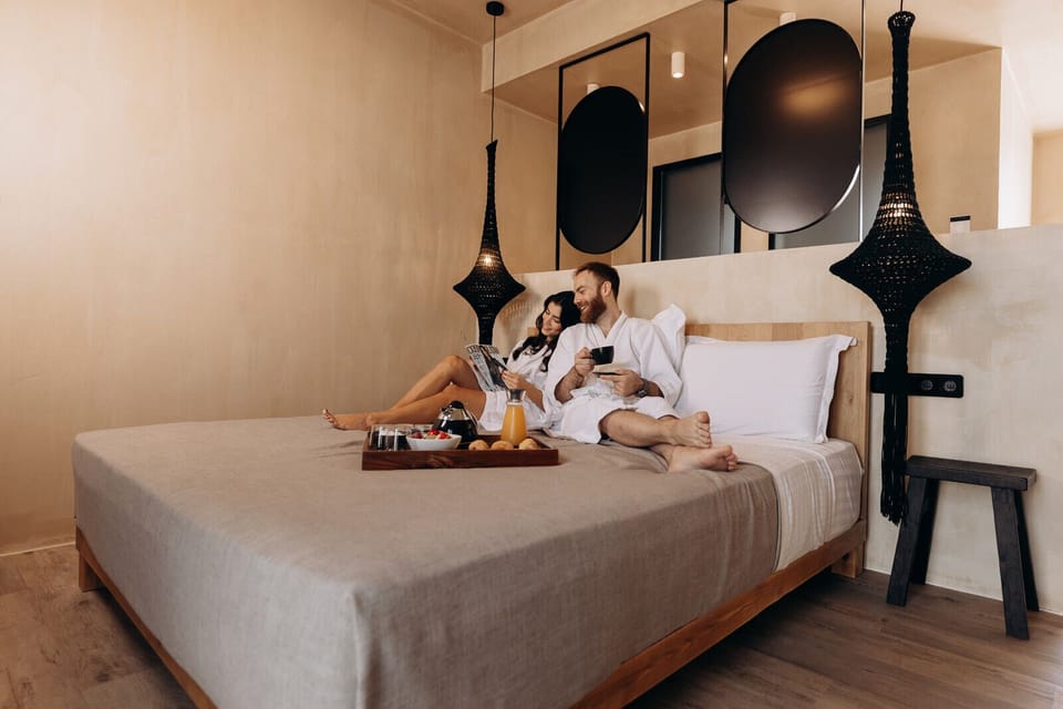 1 bedroom, in-room safe, desk, soundproofing