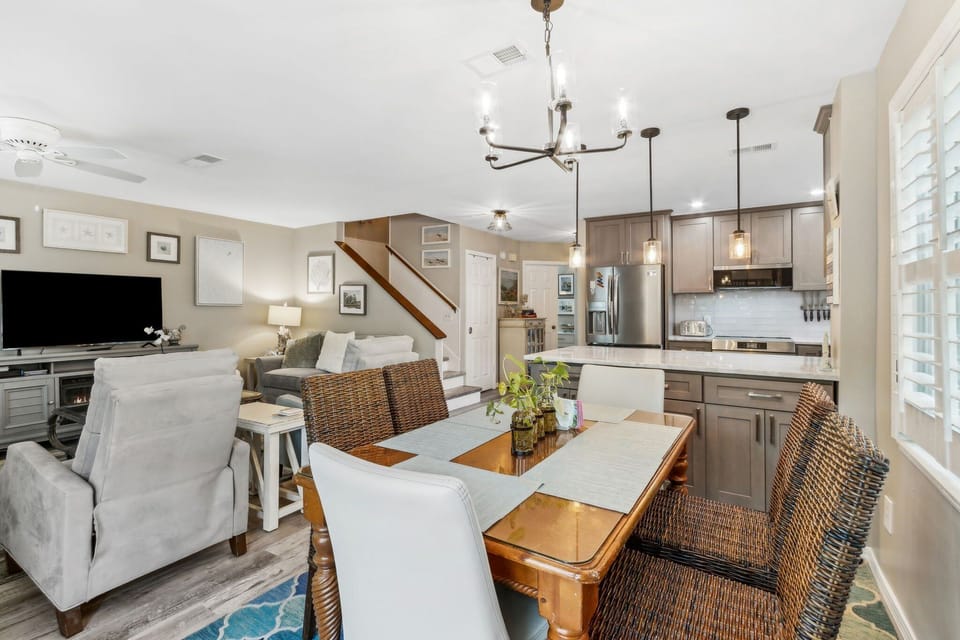 Convenient Open Floor Plan