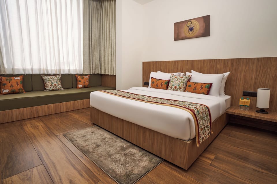 Deluxe Double Room, 1 King Bed with Sofa bed | Egyptian cotton sheets, premium bedding, down comforters, pillowtop beds