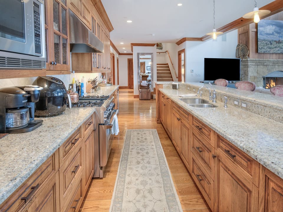 Kitchen view 3