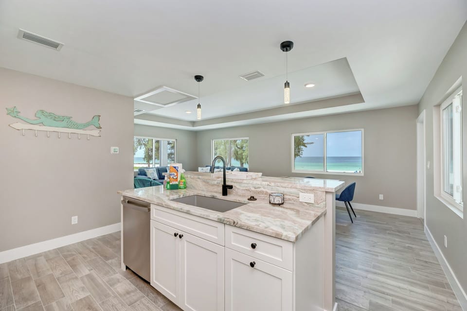 Studio (3 Bedrooms) | Property amenity