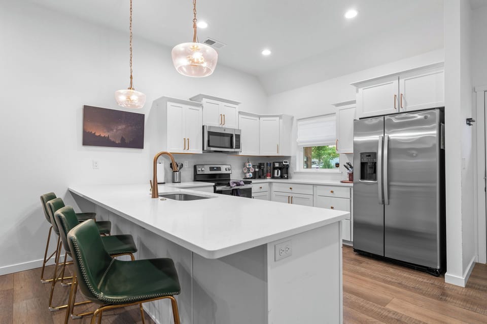 Prepare your favorite meals in a fully stocked kitchen equipped with everything you need for your stay.
