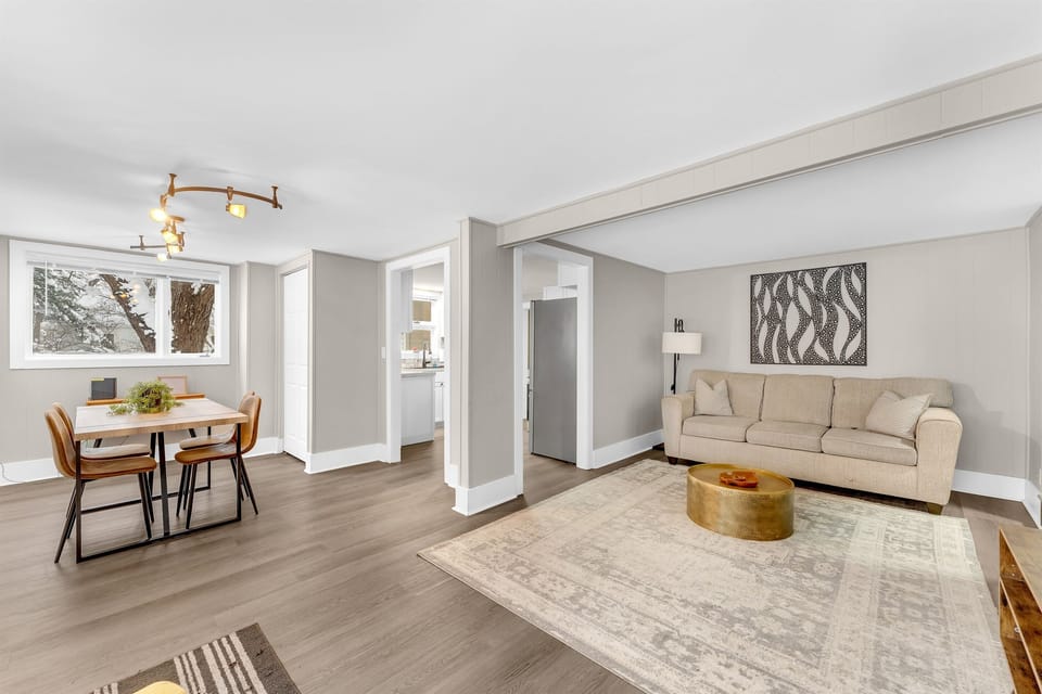 Living & dining area