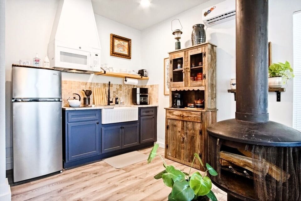 Well Equipped Kitchen: Everything You Need to Cook