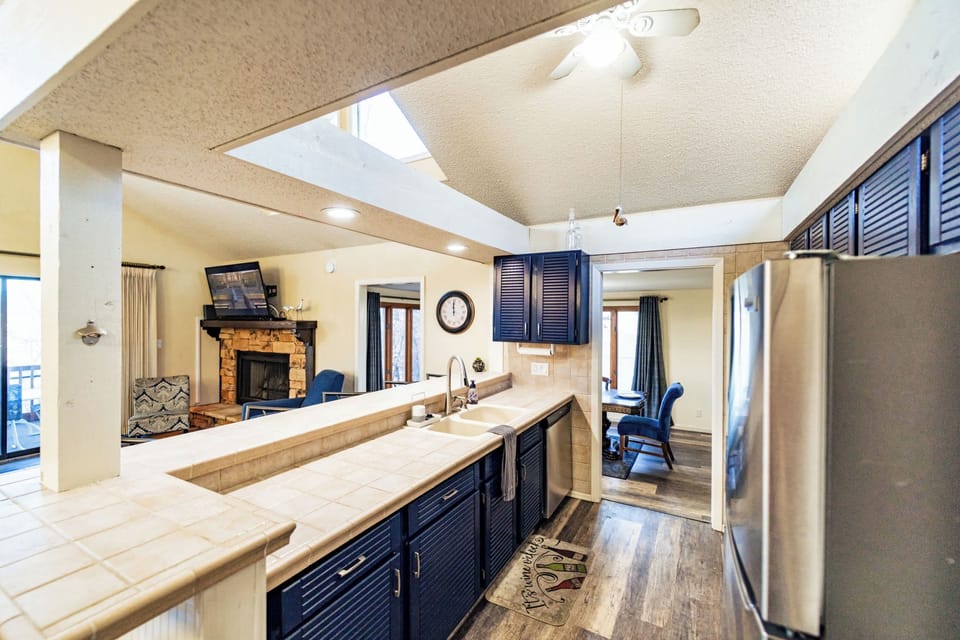 House, Multiple Beds, Pool Access (Serenity Now) | Interior