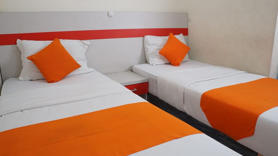 Superior Twin Room, 2 Bedrooms | Desk, free WiFi, bed sheets