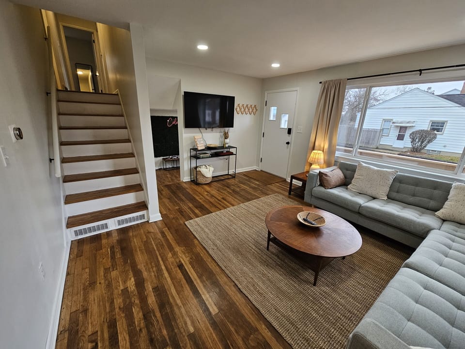 LIVING ROOM & MAIN LIVING LAYOUT