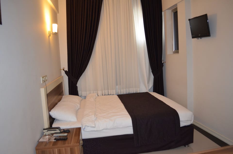 Comfort Double Room, Multiple Beds | Free WiFi