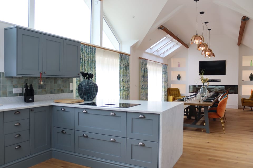 Fridge, dishwasher, electric kettle, toaster