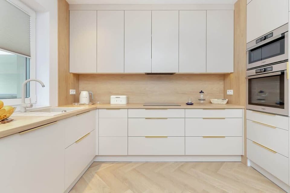 Kitchenette with a kettle
