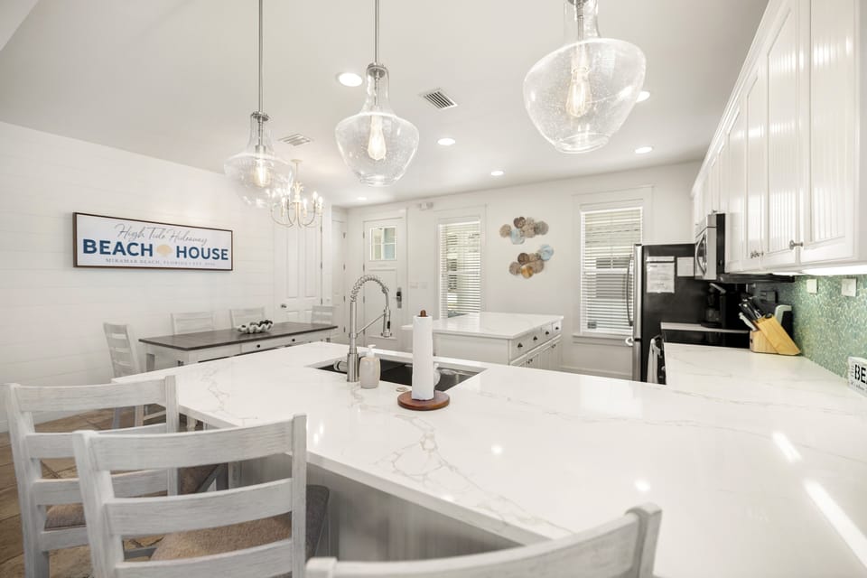 House, 3 Bedrooms | Private kitchen | Coffee/tea maker, fridge, oven, toaster