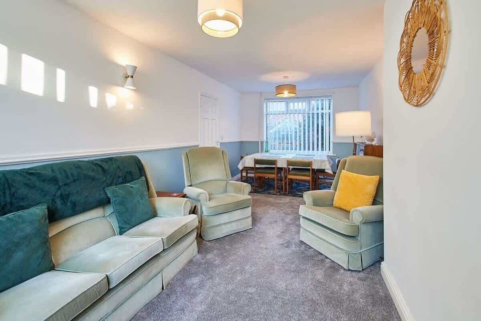 St Mark's Close, Marske-by-the-Sea - Host & Stay