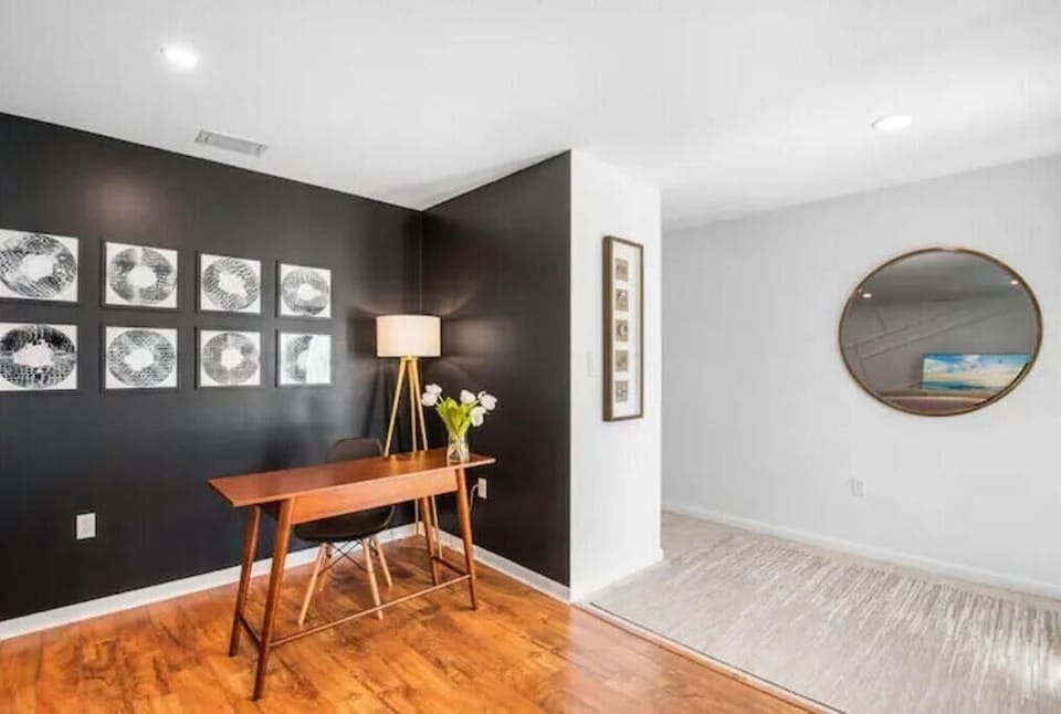 Entry way with desk and dedicated working space
