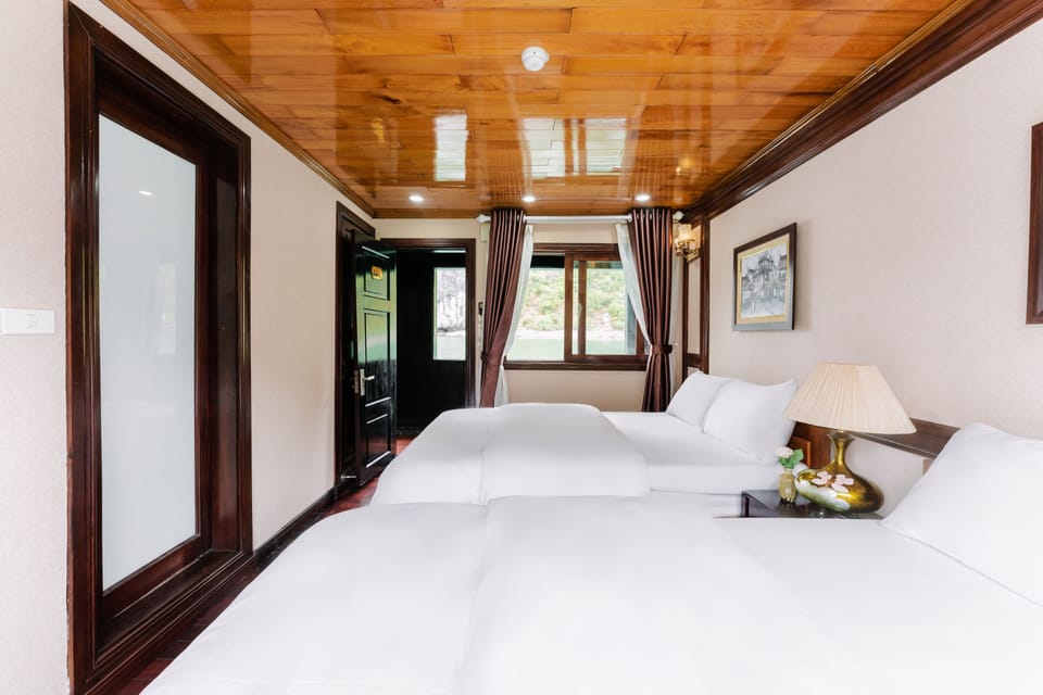 Premium bedding, individually decorated, individually furnished, desk