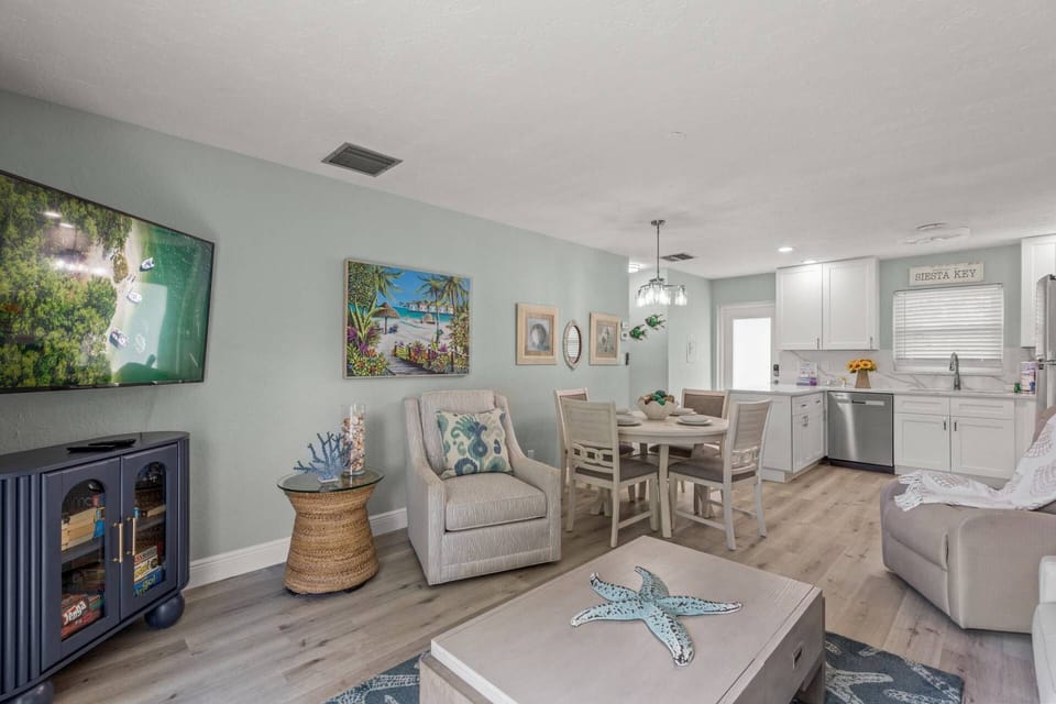 Nautical accents and seaside charm make this space feel like vacation every day.
