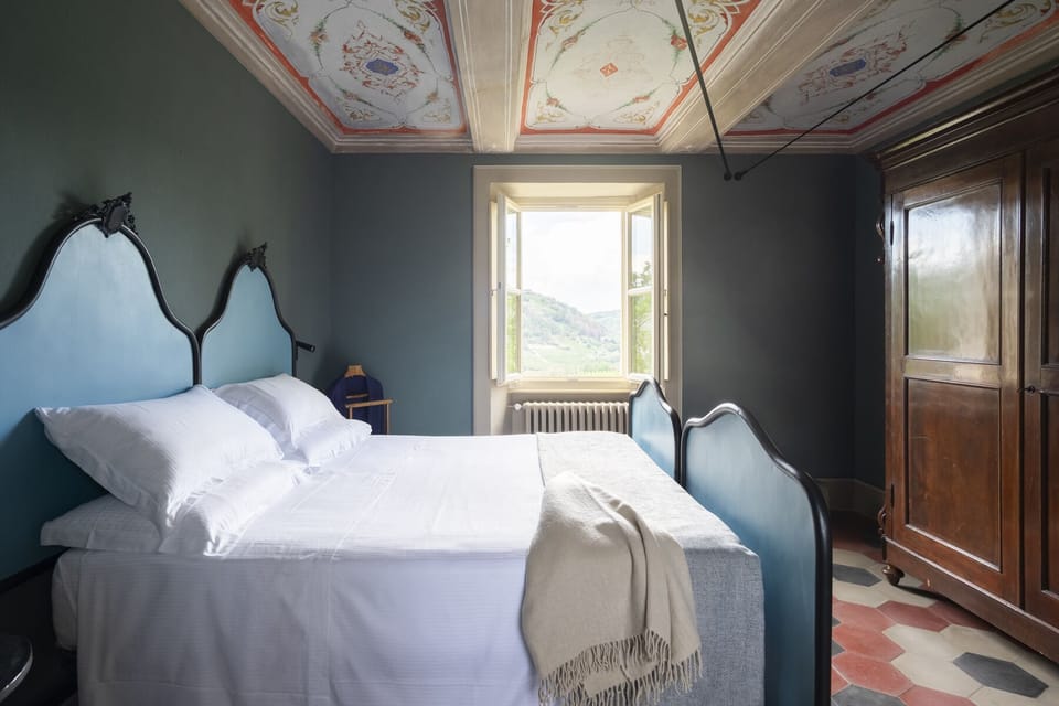 Exclusive Suite | 1 bedroom, minibar, individually decorated, individually furnished