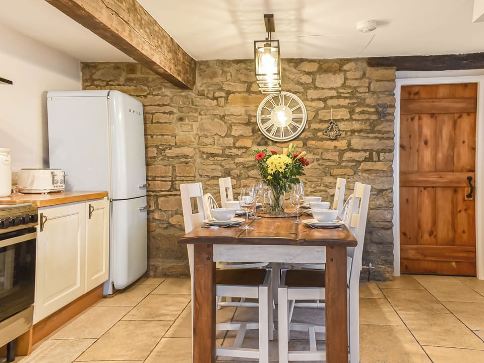 Kitchen | Cross House Cottage - Castle Gate Retreats, Kirkby Lonsdale