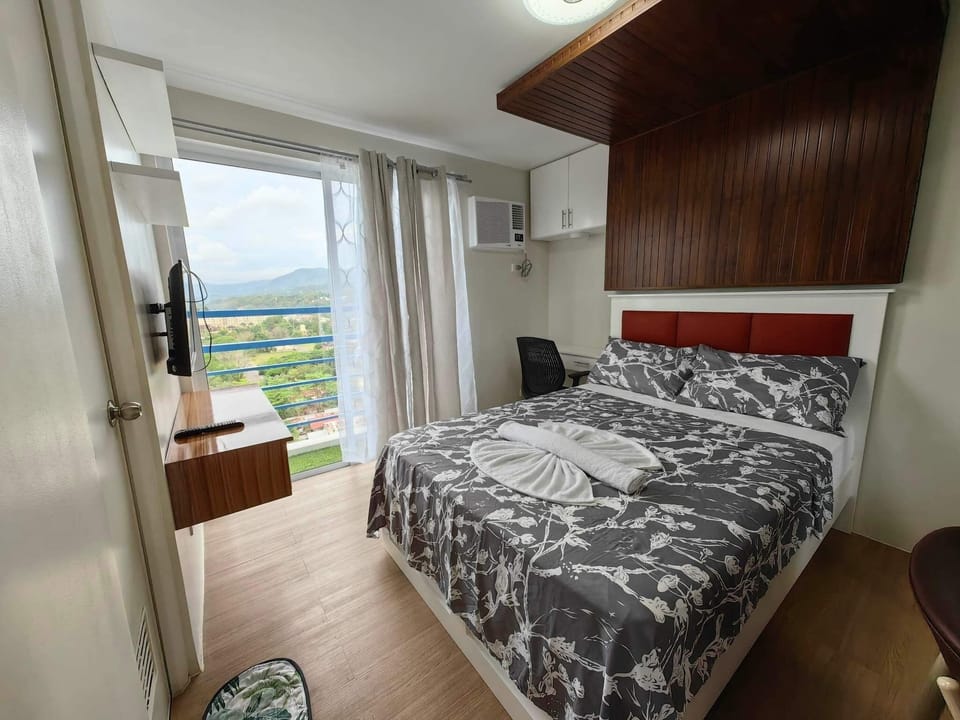 City Condo, 2 Bedrooms, Non Smoking, City View | 2 bedrooms, iron/ironing board, free WiFi, bed sheets