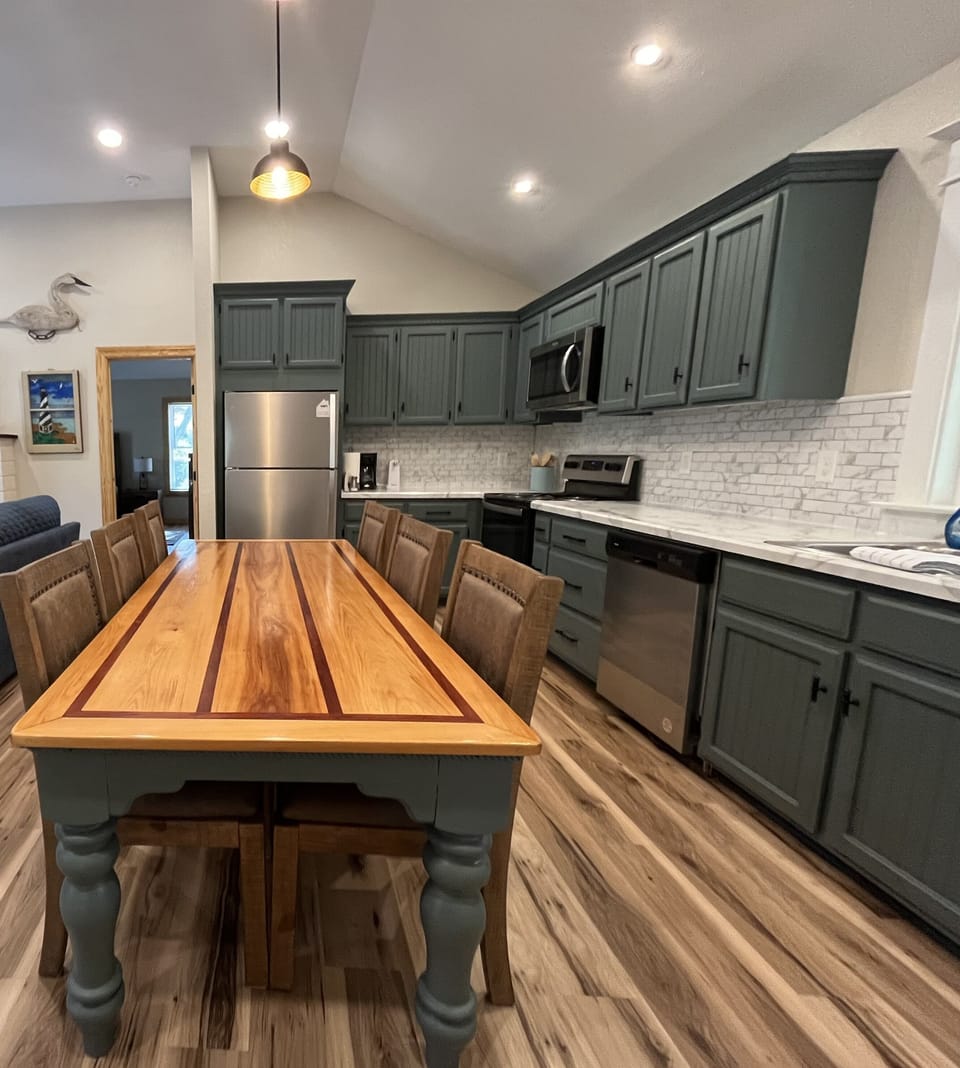Simple yet functional kitchen with Whirlpool appliances 