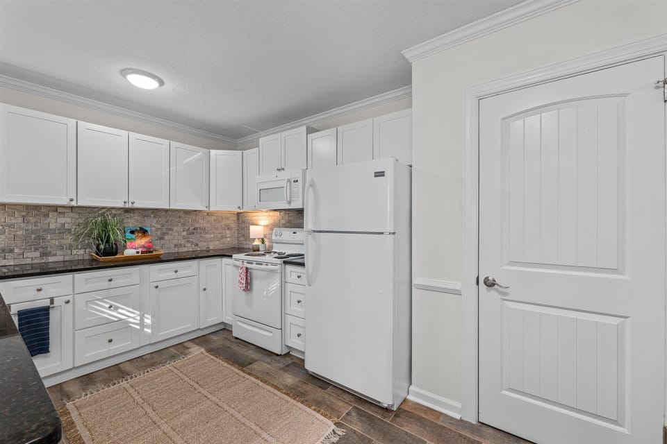 refrigerator/ freezer 