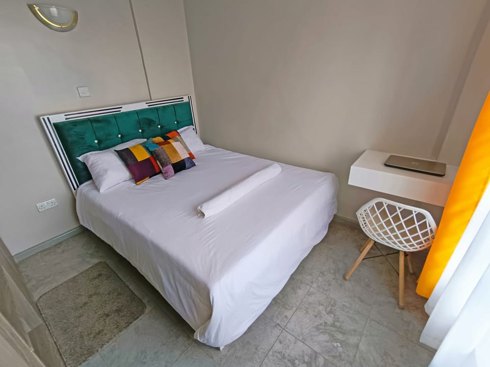 Modern 1BR apartment🌇with a panoramic city view in Nairobi.