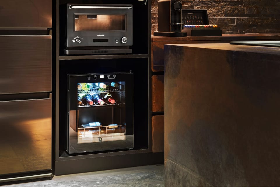 Shared kitchen facilities | Fridge, microwave, stovetop, espresso maker