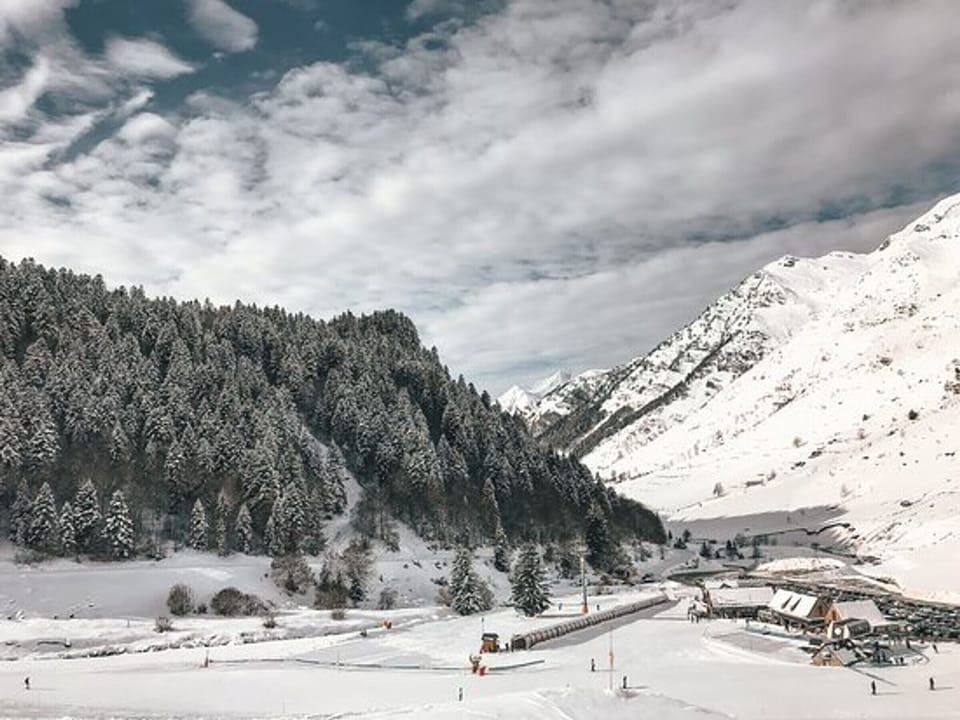 Snow and ski sports