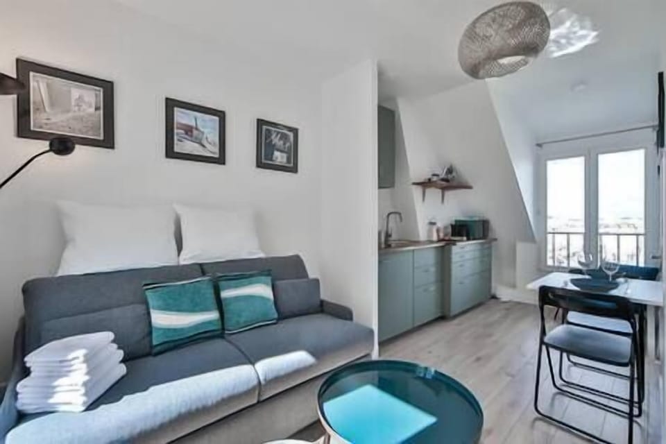 Cafb886a ecb2 4124 b447 1bd0c6659c8a