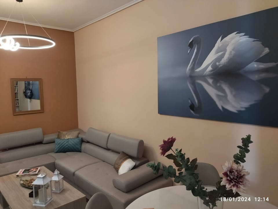 Family Apartment, 2 Bedrooms, Terrace, Garden View | Living area