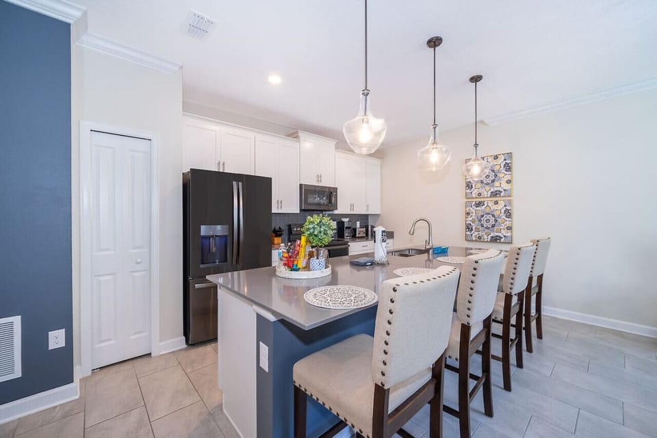 Kitchen#Disney #Parks #kingdom #springs #Vacation #Rental #waterpark #davenport #Kissimmee #Orlando #universal #citywalk #legoland #shortstay #longstay #championsgate #resort #golf #oasisclub #championsgatevacation