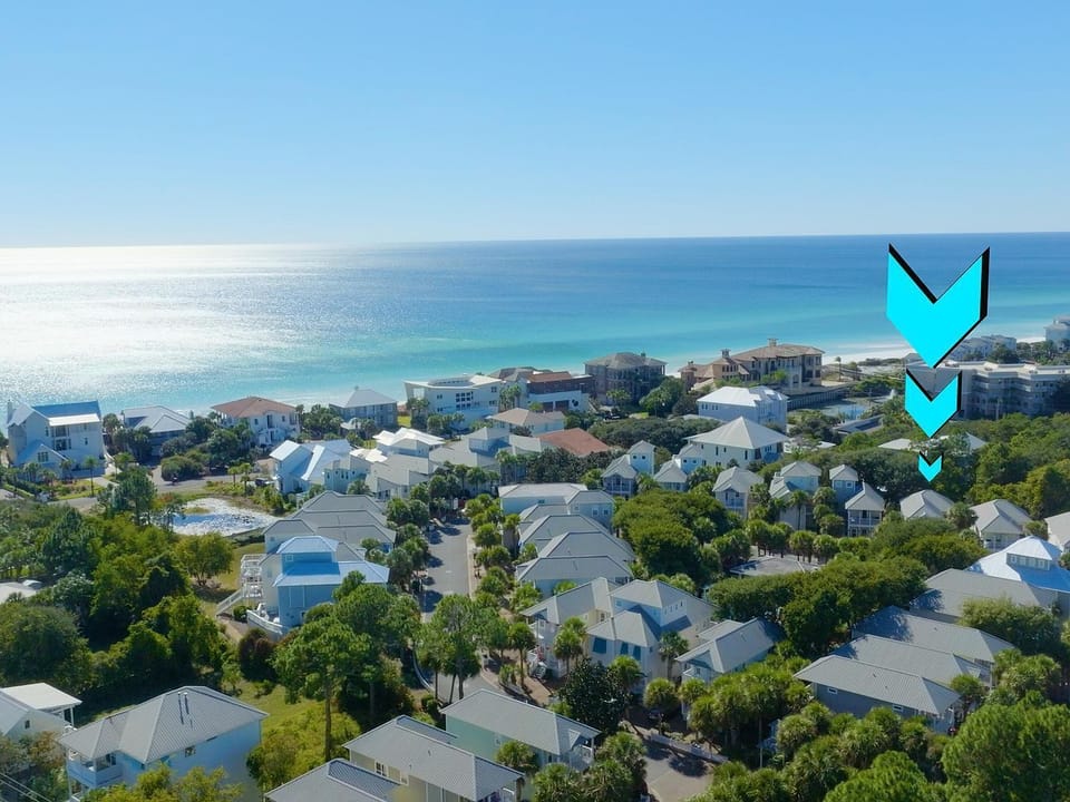 The beach is only one block away.  It takes 3 or 4 minutes to walk there.