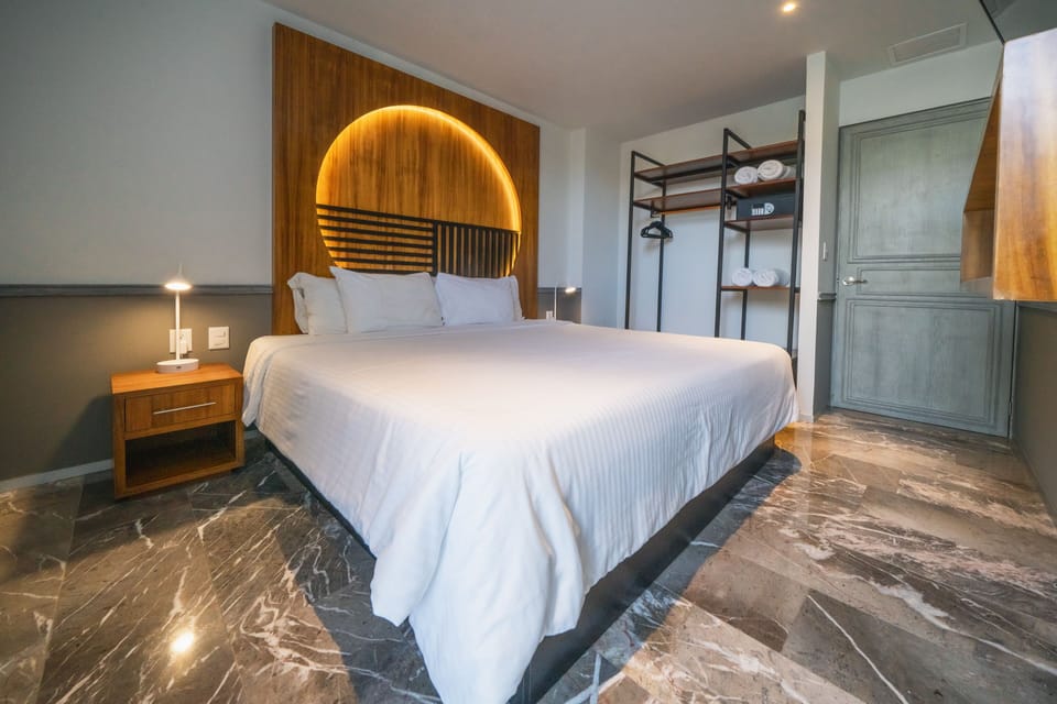 Deluxe Condo | 1 bedroom, in-room safe, iron/ironing board, free WiFi