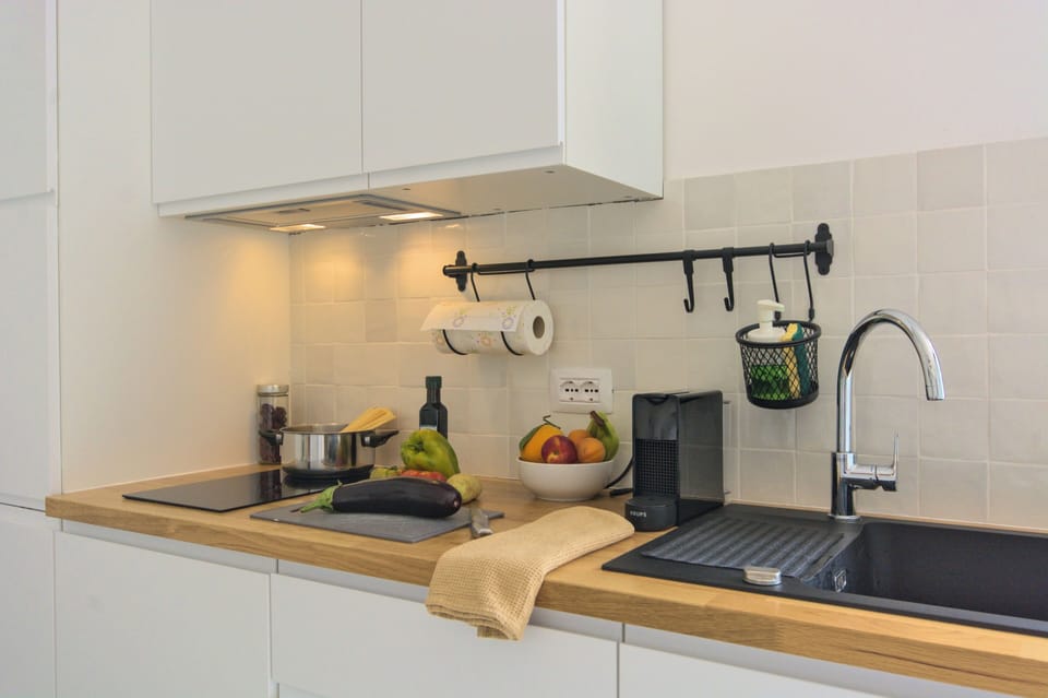 Family Apartment | Private kitchen | Espresso maker, coffee/tea maker, electric kettle