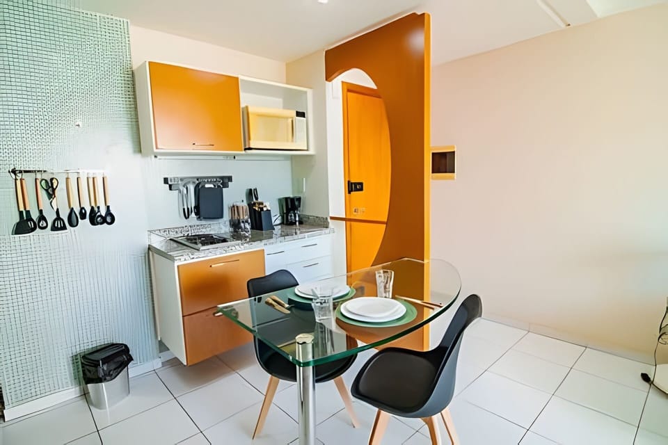 Basic Apartment | Private kitchen | Microwave, cookware/dishes/utensils