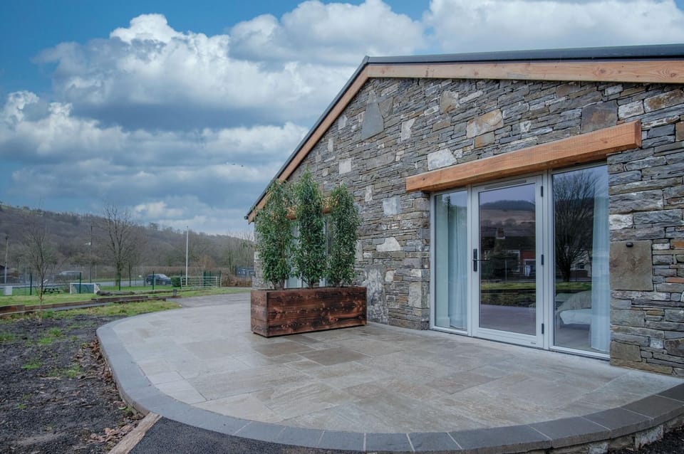Suite 6 - Sleeping Giant Hotel - Pen Y Cae Inn (4392)